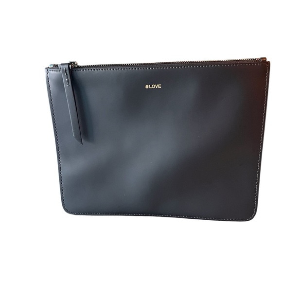 NWT- GREAT 🎁 Ports 1961 men’s skinny black clutch with logo on front - Picture 6 of 16